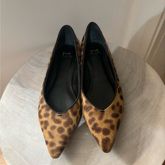 5.5 Marc Fisher pony hair flats - Picture 5 of 6